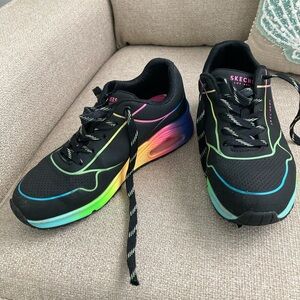 Skechers Women's Uno Pop of Sunshine Sneakers